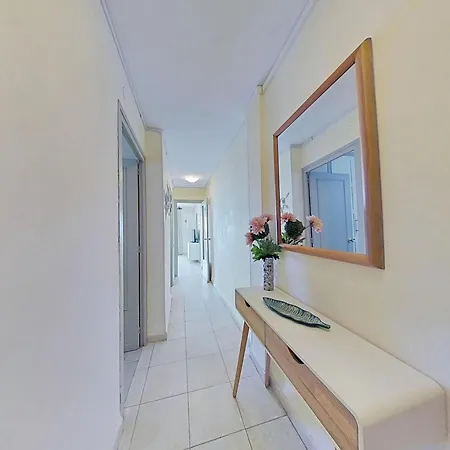 Nautilus Vistas Mar, Nuevo Centro Апартаменты *