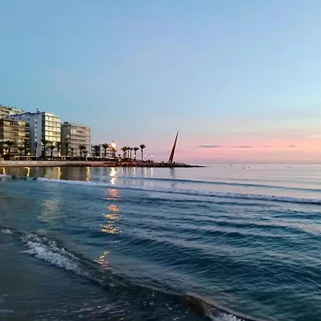 Nautilus Vistas Mar, Nuevo Centro Салоу