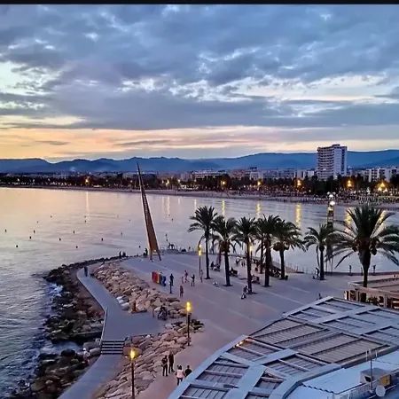 Nautilus Vistas Mar, Nuevo Centro * Салоу