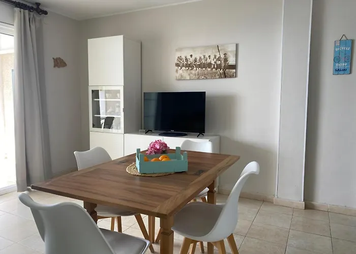Nautilus Vistas Mar, Nuevo Centro Apartmán